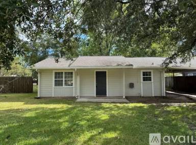 Main picture of 230 N Holly Ave