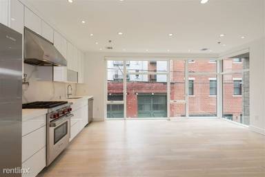 Main picture of 313 Court St