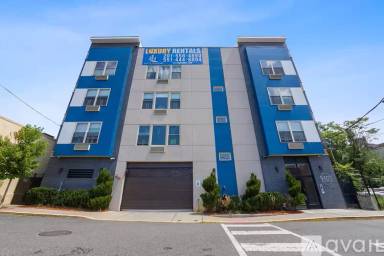 Main picture of 6400 Jefferson St