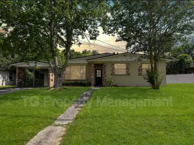 Main picture of 6536 Anvers Blvd S