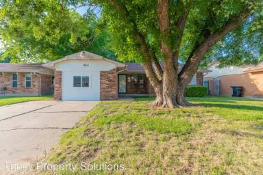 Main picture of 613 SW 10th St