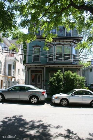 Main picture of 66 Caroline St