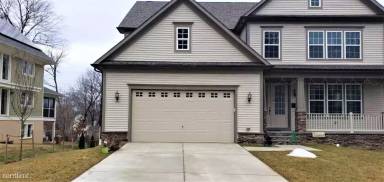 Main picture of 7621 Leonard Dr
