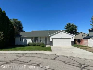 Main picture of 646 Autumn Pl