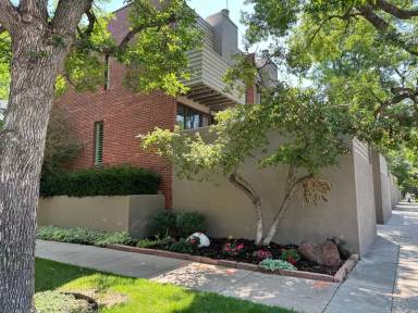 Main picture of 492 Josephine St