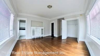 Main picture of 463 W 6th St