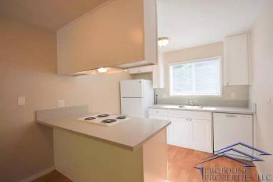 Main picture of 704 NE 99th Avenue