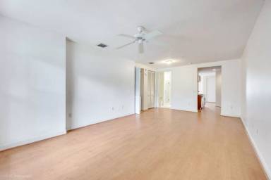 Main picture of 1343 SW 4th Ct