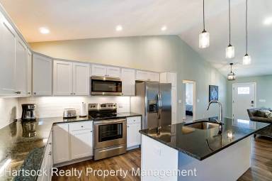 Main picture of 3134 Kenyon Dr