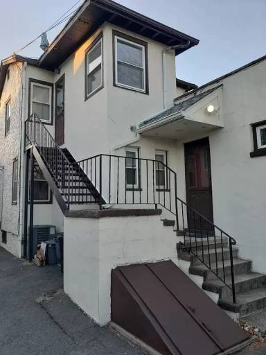 Main picture of 25 Valley Rd