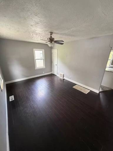 Main picture of 3128 S 4th St