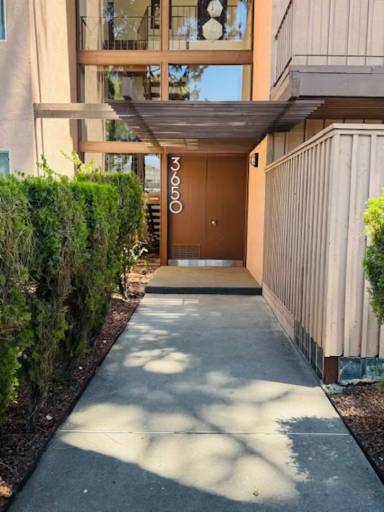 Main picture of 3650 W Clark Ave