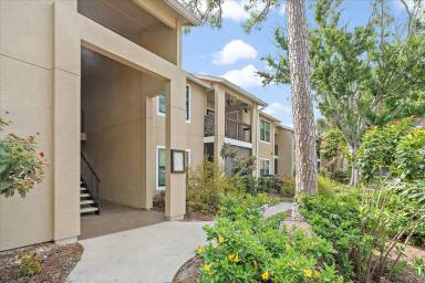 Main picture of 4029 Crockers Lake Blvd