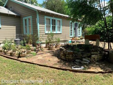 Main picture of 4903 Caswell Ave