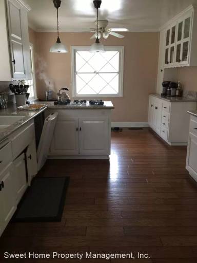 Main picture of 12411 Country Ln