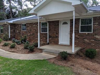 Main picture of 119 Meadowood Dr