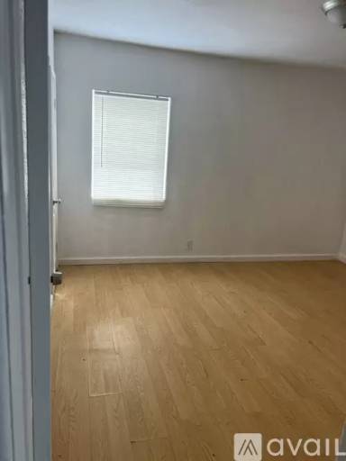 Main picture of 4406 Dover Pl