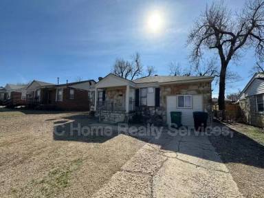 Main picture of 2216 NE 24th St