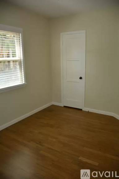 Main picture of 4123 W Toluca Lake Ave