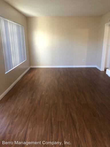 Main picture of 6100 Orange Ave