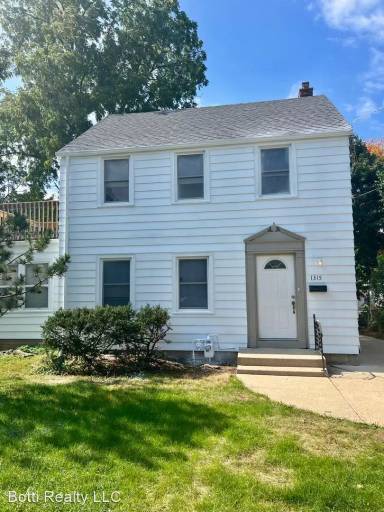 Main picture of 1315 28th St