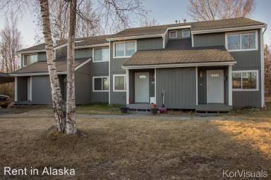 Main picture of 1001 N Elsinore Ave