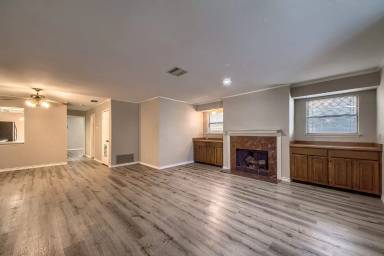 Main picture of 7738 Chambers Rd