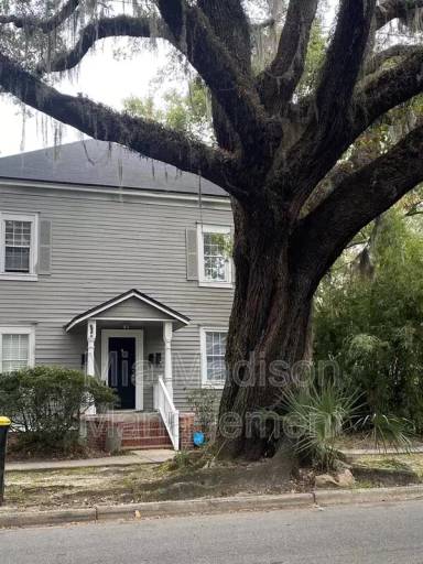 Main picture of 638 E 37th St