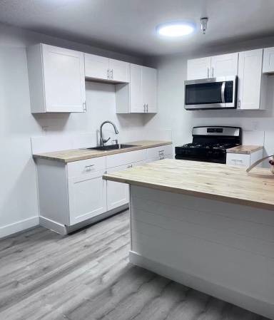 Main picture of 1327 W Civic Center Dr