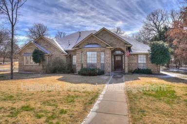 Main picture of 1042 Hidden Oaks Way