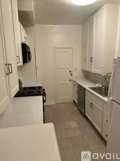 Main picture of 325 S Cloverdale Ave
