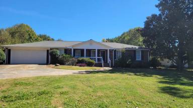 Main picture of 11935 Crabapple Rd