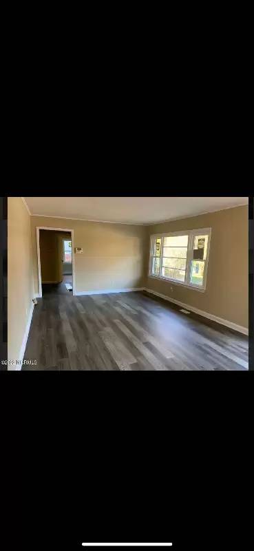 Main picture of 805 Jackson Ln