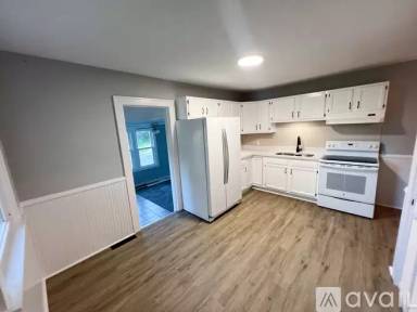 Main picture of 1 Pratt Ln