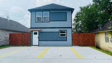 Main picture of 7938 Cinderella St