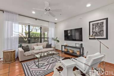 Main picture of La Verne Condominium