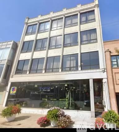 Main picture of 2614 W North Ave
