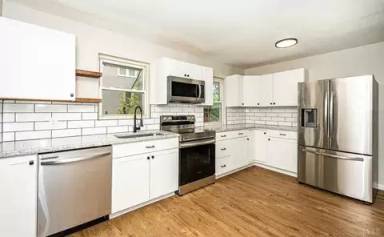 Main picture of 2712 Memorial Ave