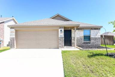 Main picture of 8433 Fawn Creek Dr