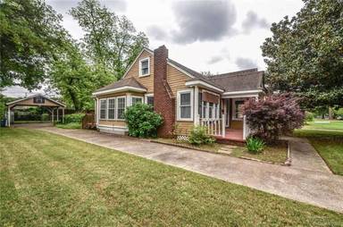 Main picture of 3427 Broadmoor Blvd