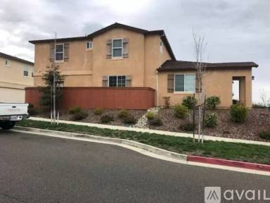 Main picture of 657 Mission de Oro Dr
