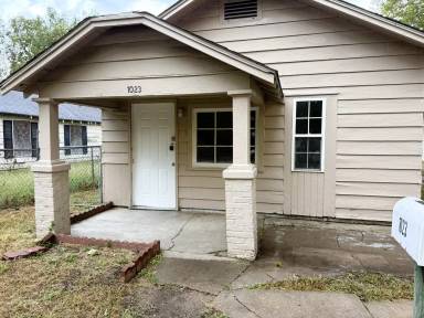 Main picture of 1023 S Millwood Ave