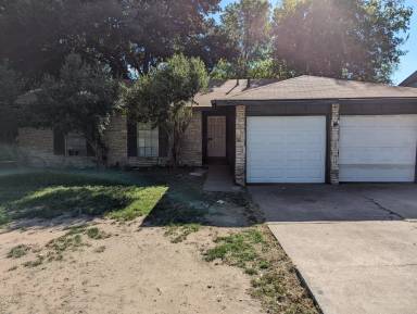 Main picture of 2505 Chaparral Trl