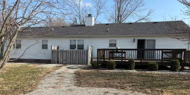 Main picture of 32 N Needmore Acres Rd