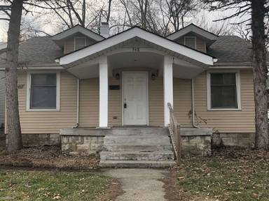 Main picture of 920-948 N Bradley Ave