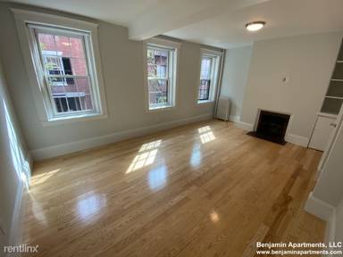 Main picture of 85 Myrtle St