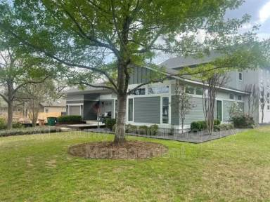 Main picture of 1809 Romeria Dr