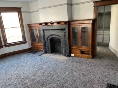 Main picture of 731-33 W 3rd St