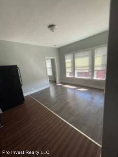 Main picture of 5651 S Michigan Ave