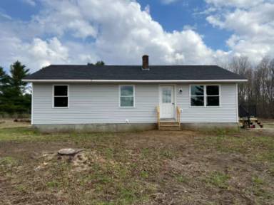 Main picture of 678 Wood Dr